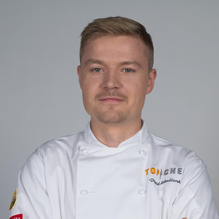 12819308_542290709281872_629287560326701815_o